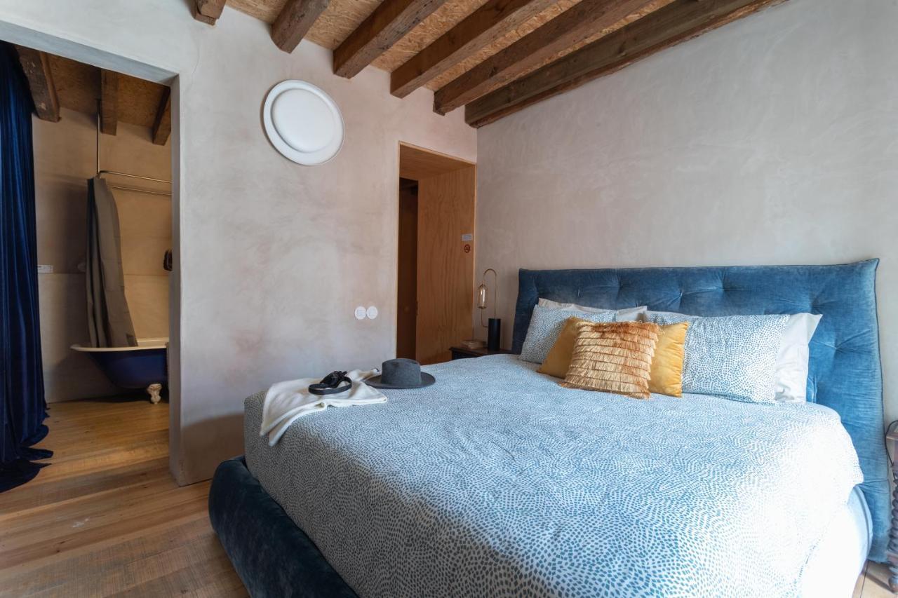 Bedroom In The 18Th Century Style Lisbon Bagian luar foto